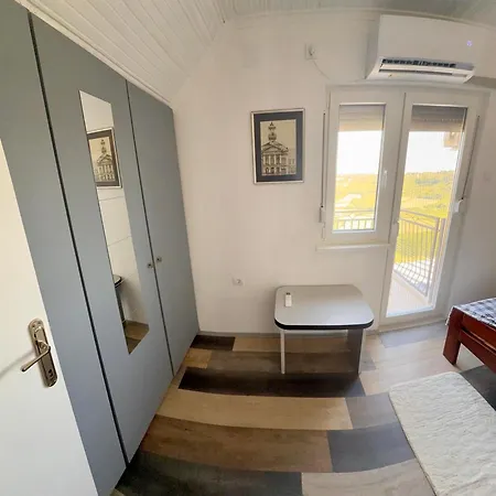 Pokito House On The Hill Holiday home Sremski Karlovci